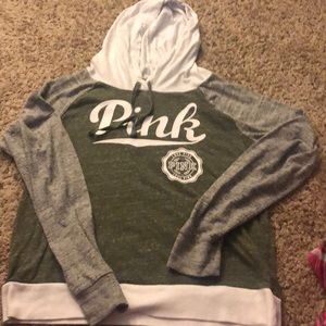 Long sleeve hooded tee